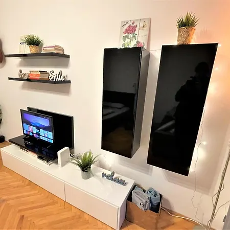 Helen - Old Town, Ac